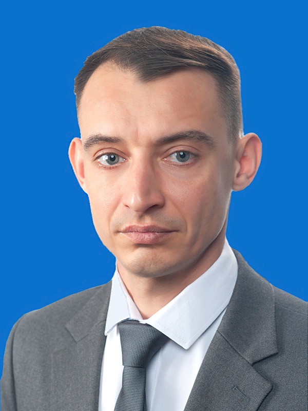 Дивнич Александр Сергеевич.